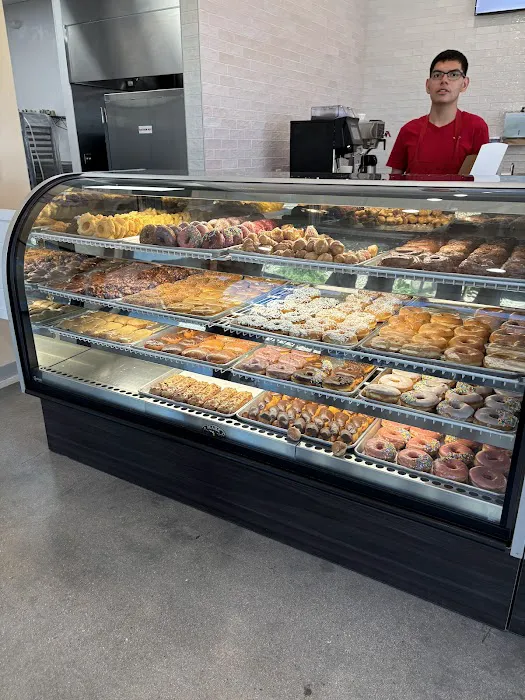 Dee's Donuts and Pastry Picture 7