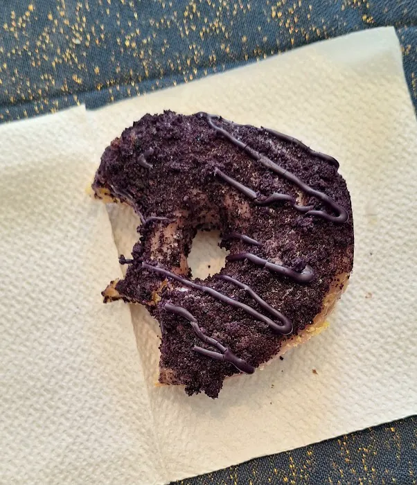 Dee's Donuts and Pastry Picture 3