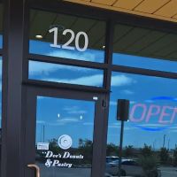 Dee's Donuts and Pastry ico
