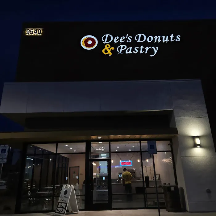 Dee's Donuts and Pastry Picture 9