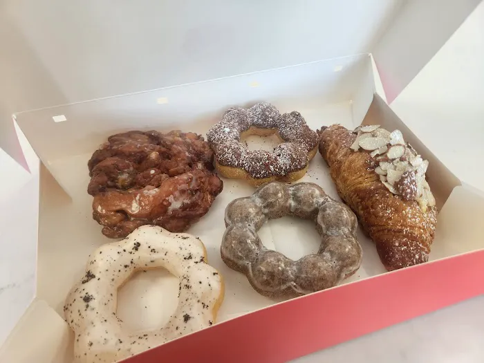 Aloha Donut Picture 5