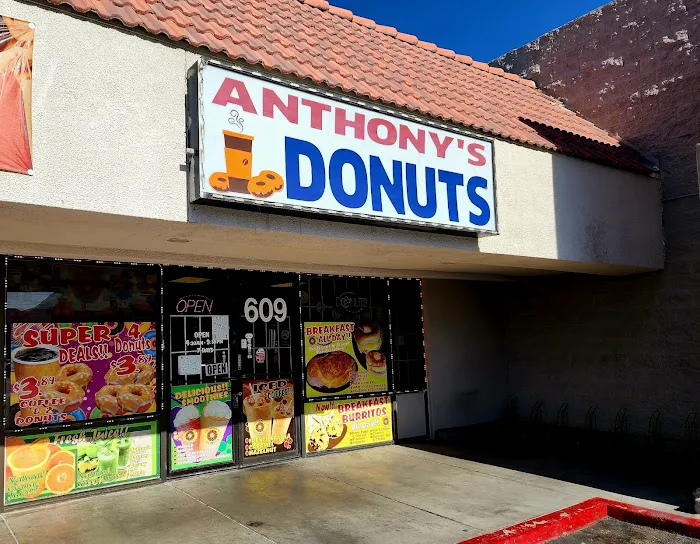 Anthony's Donuts Picture 3