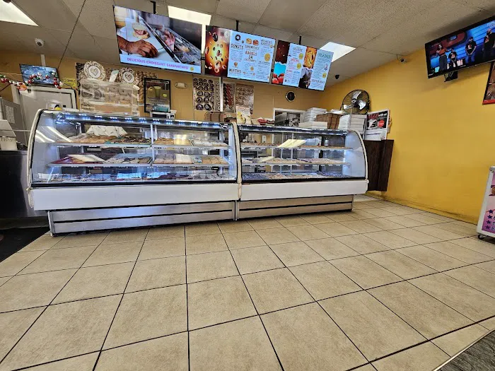 Anthony's Donuts Picture 6