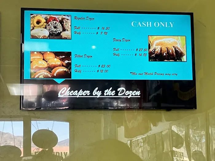 Friendly Donut House Picture 10