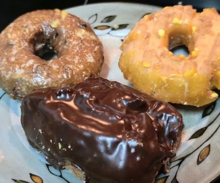 Friendly Donut House