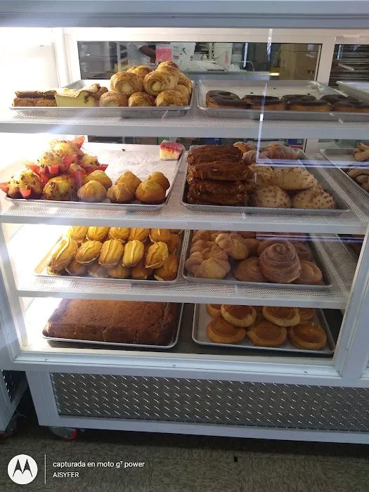 Panaderia Don Berna Picture 7