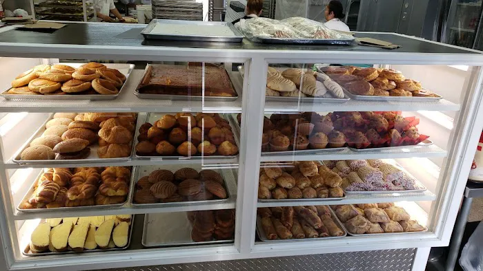 Panaderia Don Berna Picture 9
