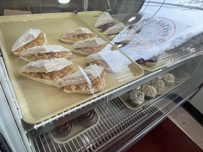 Becker's Donuts & Bakery Picture 7