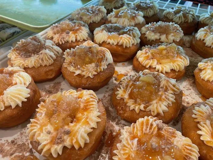 Becker's Donuts & Bakery Picture 8