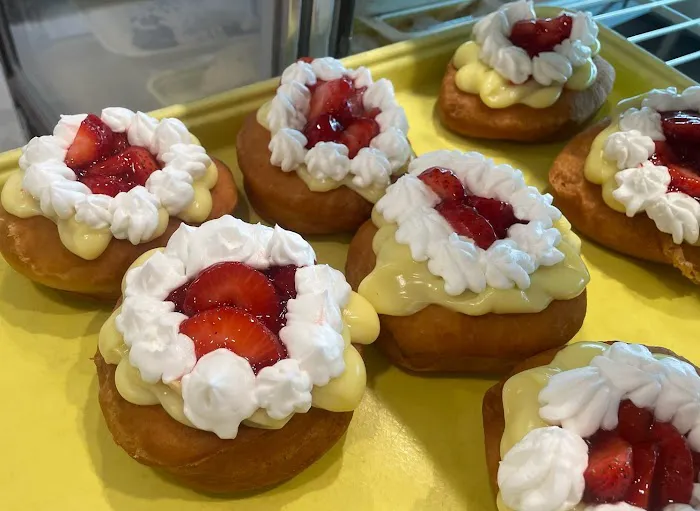 Becker's Donuts & Bakery Picture 9