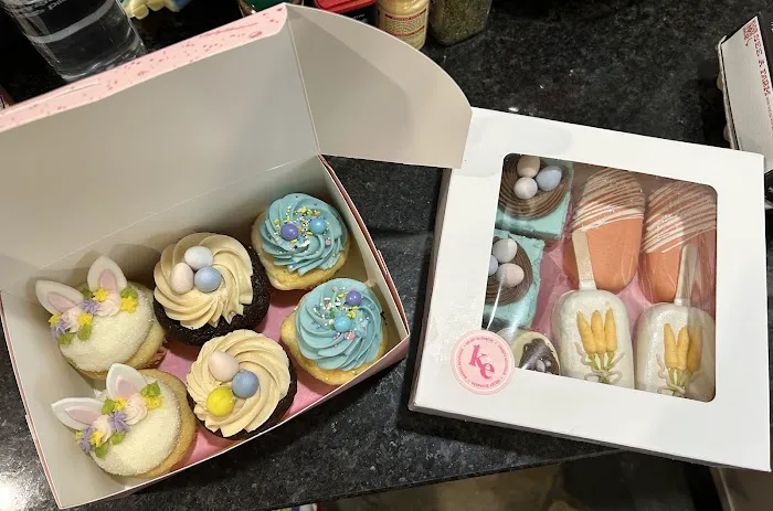 Kelsey Elizabeth Cakes Picture 7