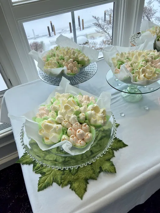 Top Tier Cakes Picture 5