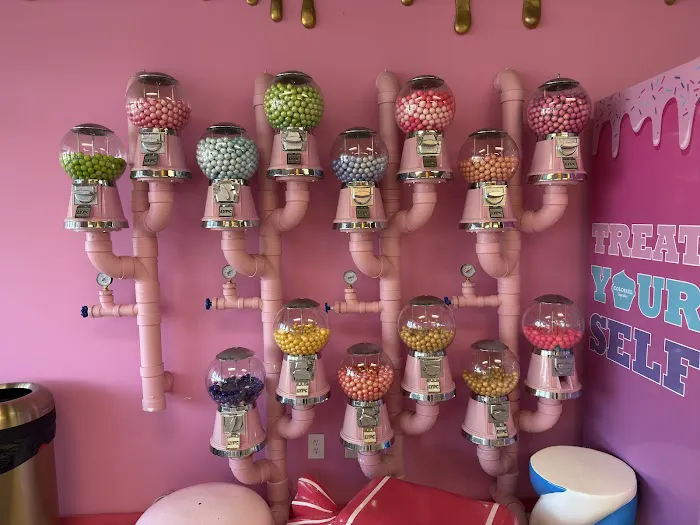 Colossal Cupcakes Picture 4