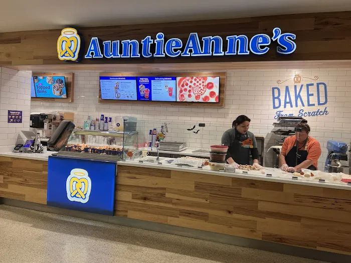 Auntie Anne's Picture 9