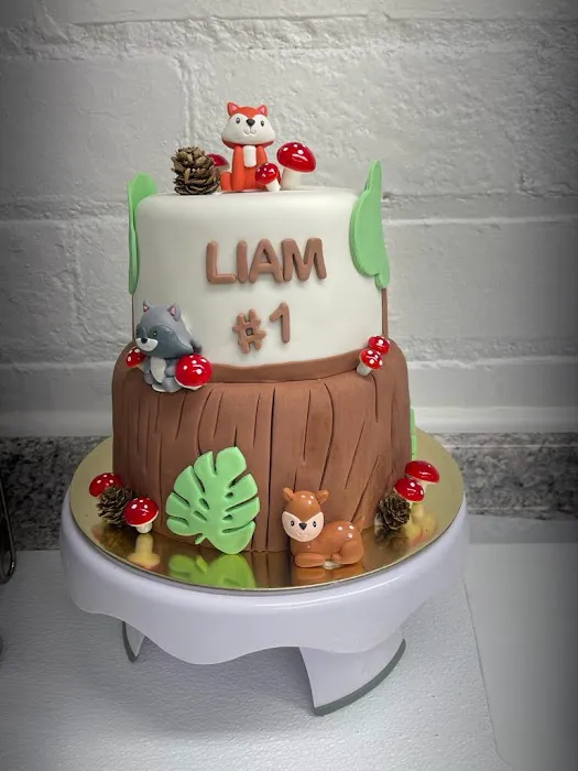 Paradise Cakes LLC Picture 9