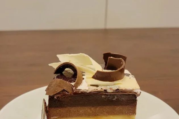 Dimana Sweets