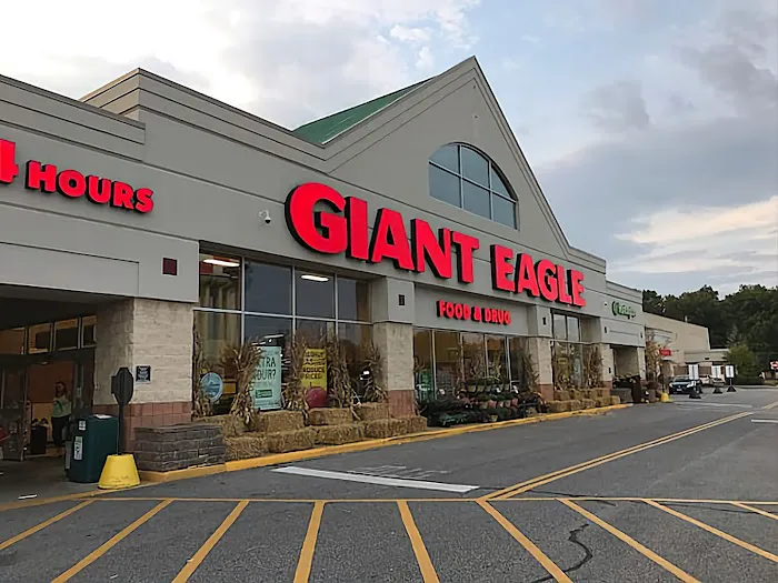 Giant Eagle Bakery Picture 2