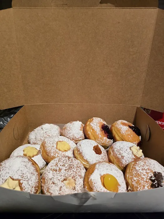 Colozza's Bakery Picture 5