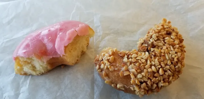 Royal Donut Picture 4