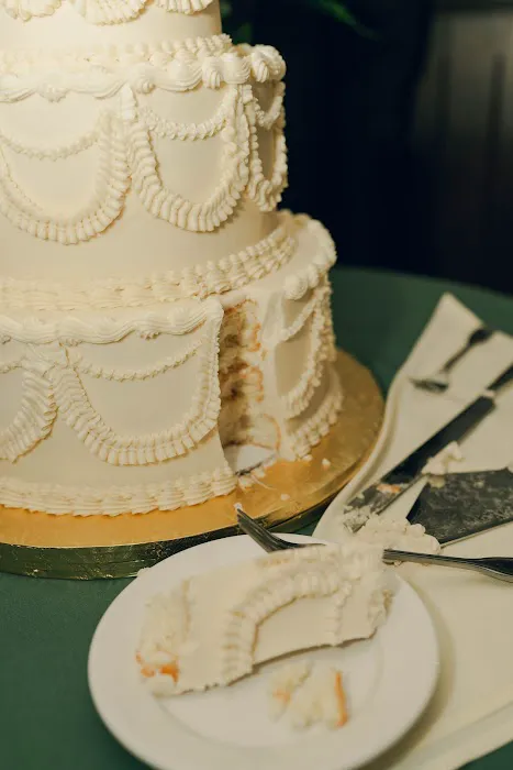 Kelsey Elizabeth Cakes Flagship Picture 8