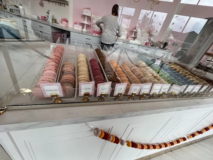 Kelsey Elizabeth Cakes Flagship Picture 5