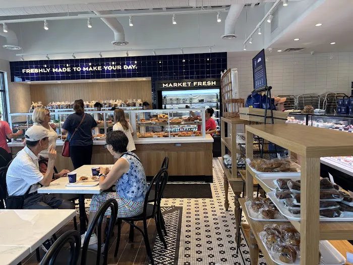 Paris Baguette Picture 1