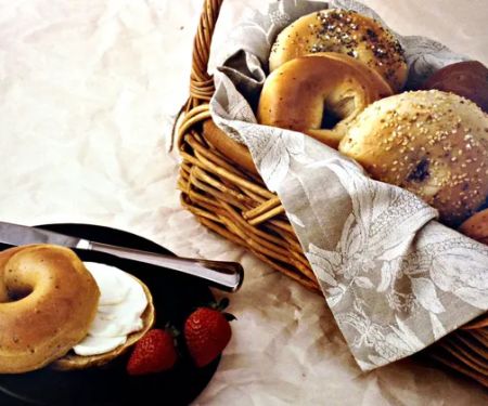 Barry Bagels Avon