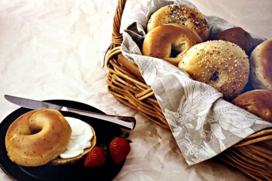 Barry Bagels Avon