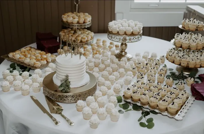 Moira's Sweets and Treats Picture 7