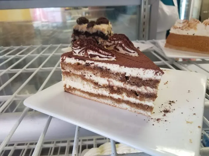 Cake Royale Picture 9