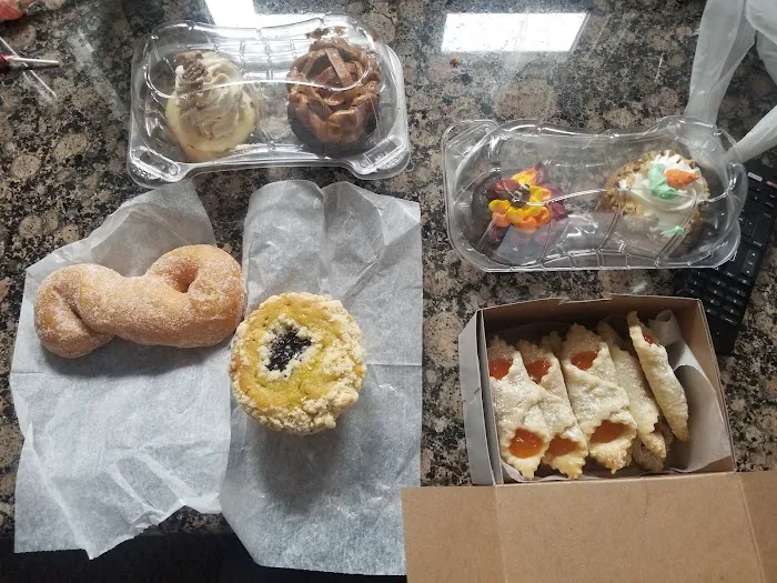 Michael's Bakery Picture 4