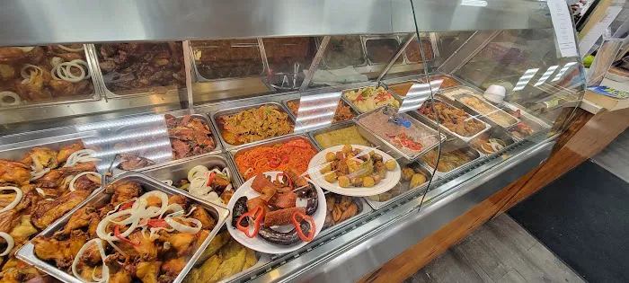 Las Villas Deli & Pastries Picture 1