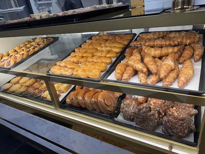 Goldie’s Donuts & Bakery Picture 3