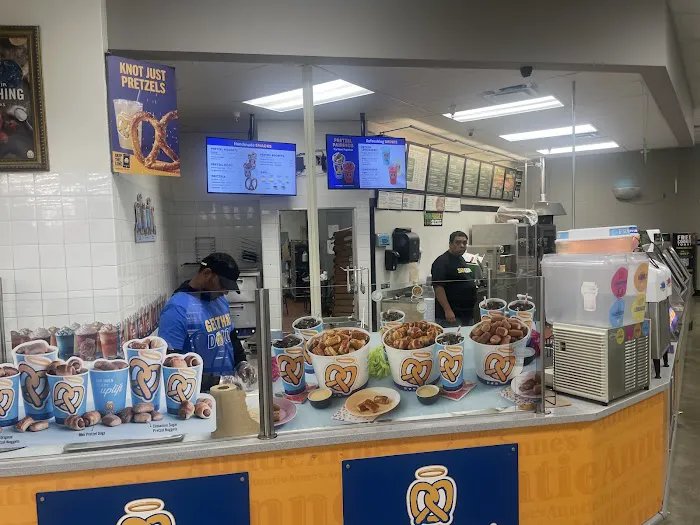 Auntie Anne's Picture 7