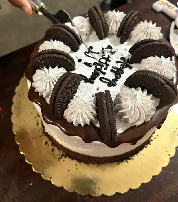 Kaela’s Elegant Cakes Picture 4