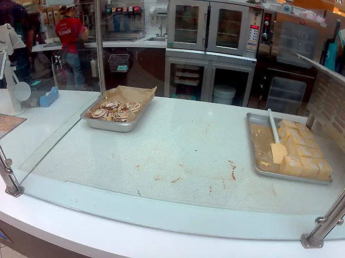 Cinnabon Picture 3