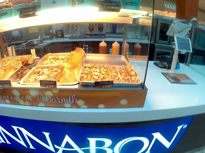 Cinnabon Picture 5