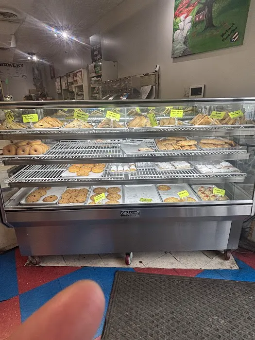 Rainbow Bakery Picture 5