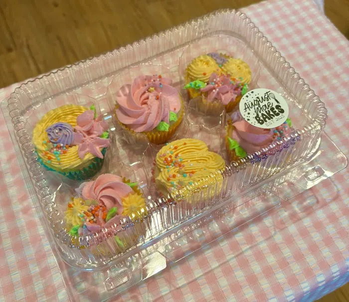 August Mae Bakes Picture 8