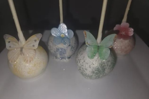 Ballzy Bites - Cake Pops & Event Rentals
