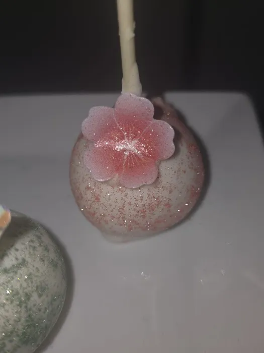 Ballzy Bites - Cake Pops & Event Rentals Picture 3