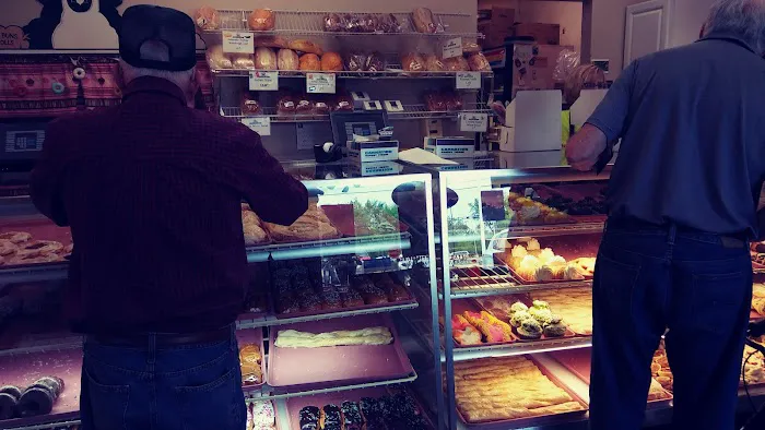 Kiedrowski's Simply Delicious Bakery Picture 8