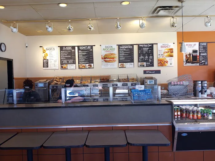 Bruegger's Bagels Picture 9
