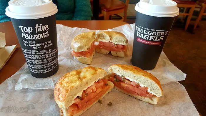 Bruegger's Bagels Picture 10