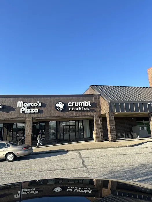 Crumbl - Beachwood Picture 7