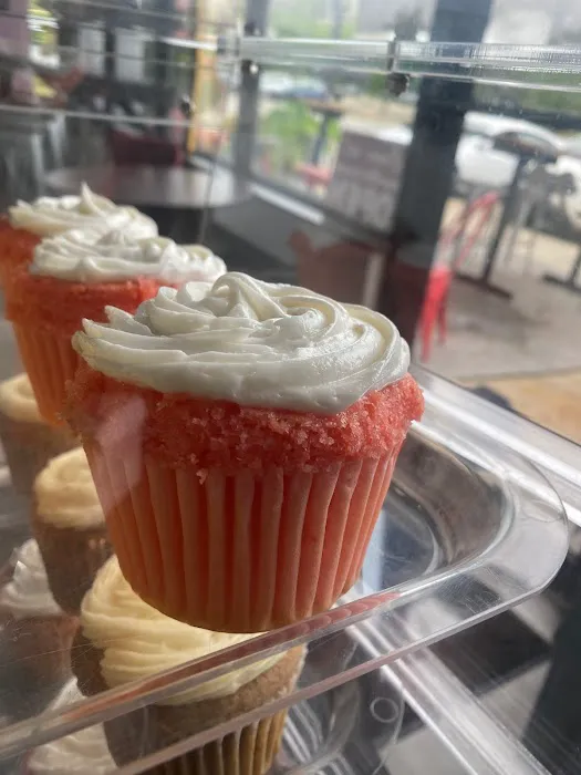 Sprinkle It Cupcake & Cookie Cafe Picture 7