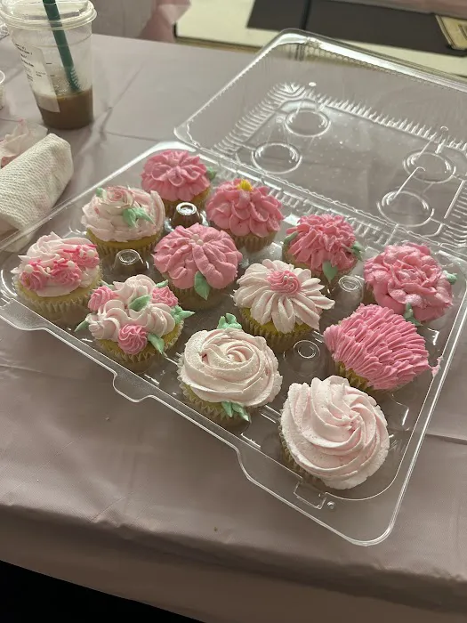 Cake & Candy Center Picture 7