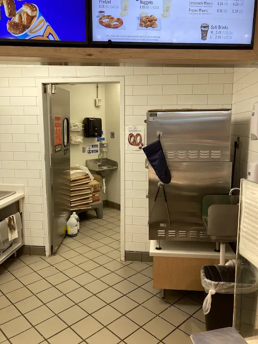Auntie Anne's Picture 2