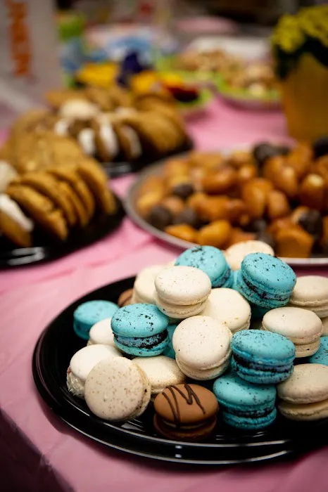 Cakes By The Lake Picture 2