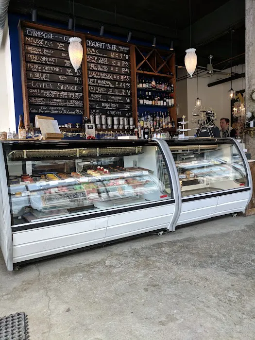Coquette Pâtisserie Picture 3